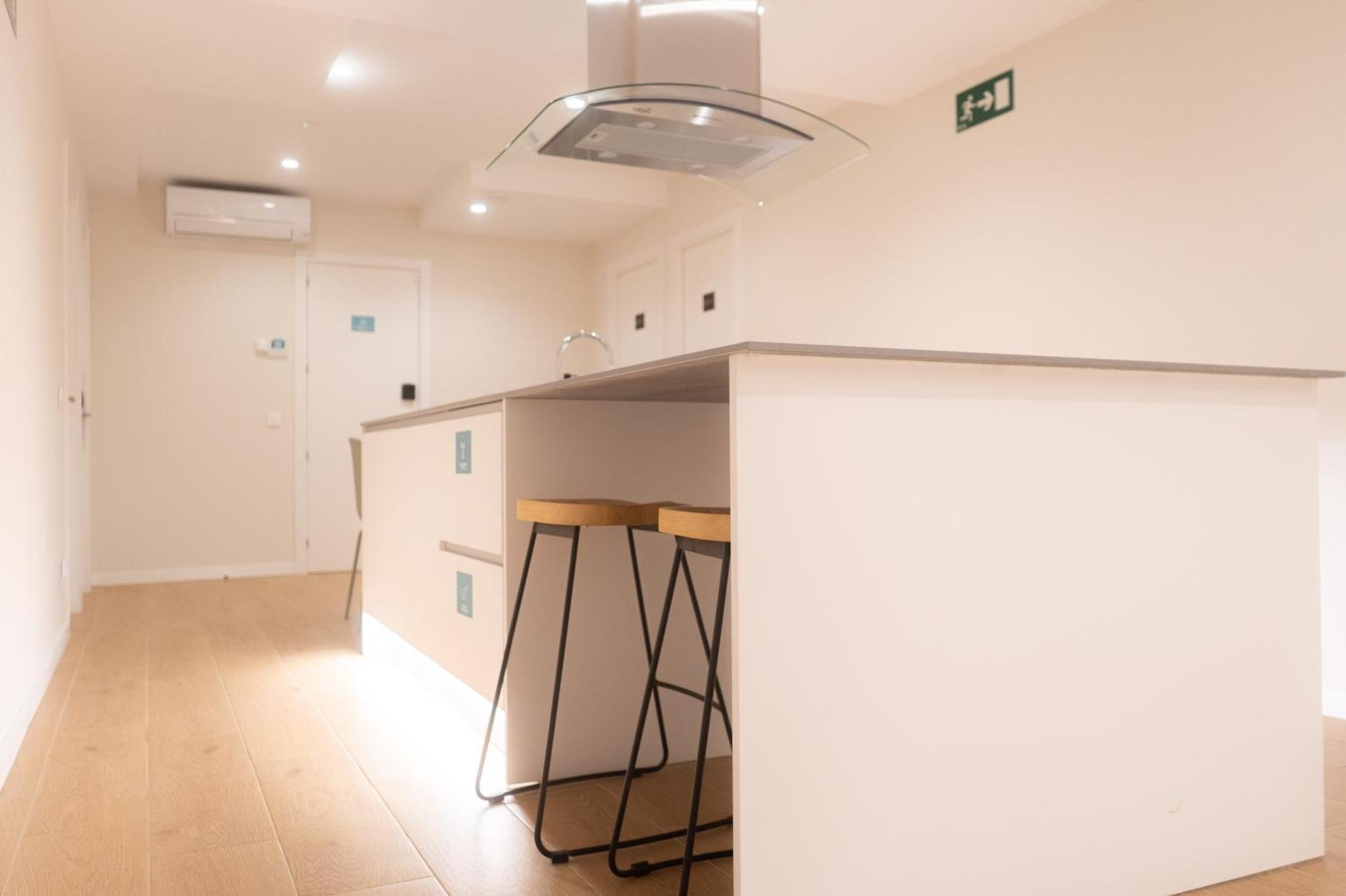 I'M Room Suites Nuevos Ministerios - Bernabeu 'Digital Access' マドリード エクステリア 写真