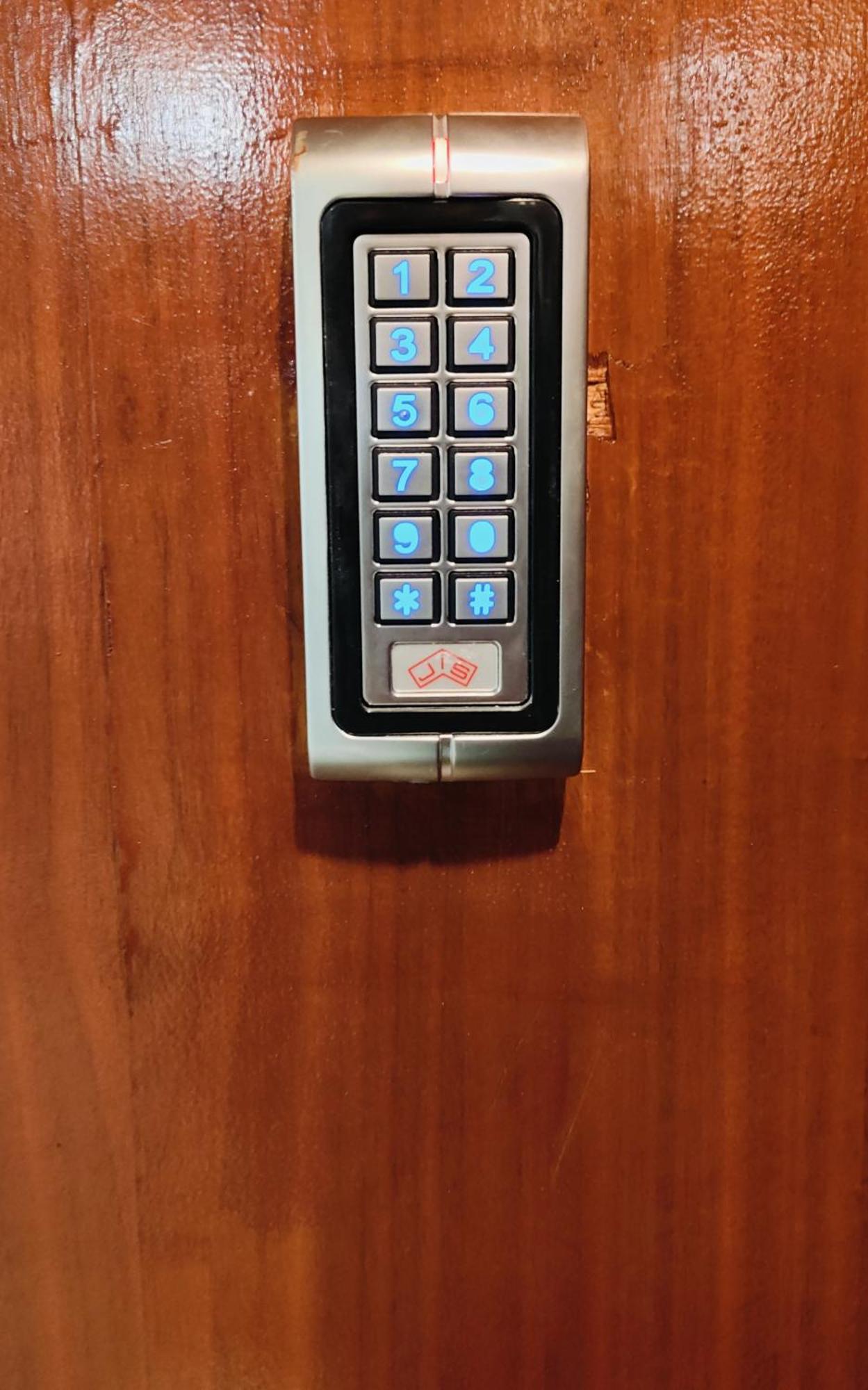 I'M Room Suites Nuevos Ministerios - Bernabeu 'Digital Access' マドリード エクステリア 写真