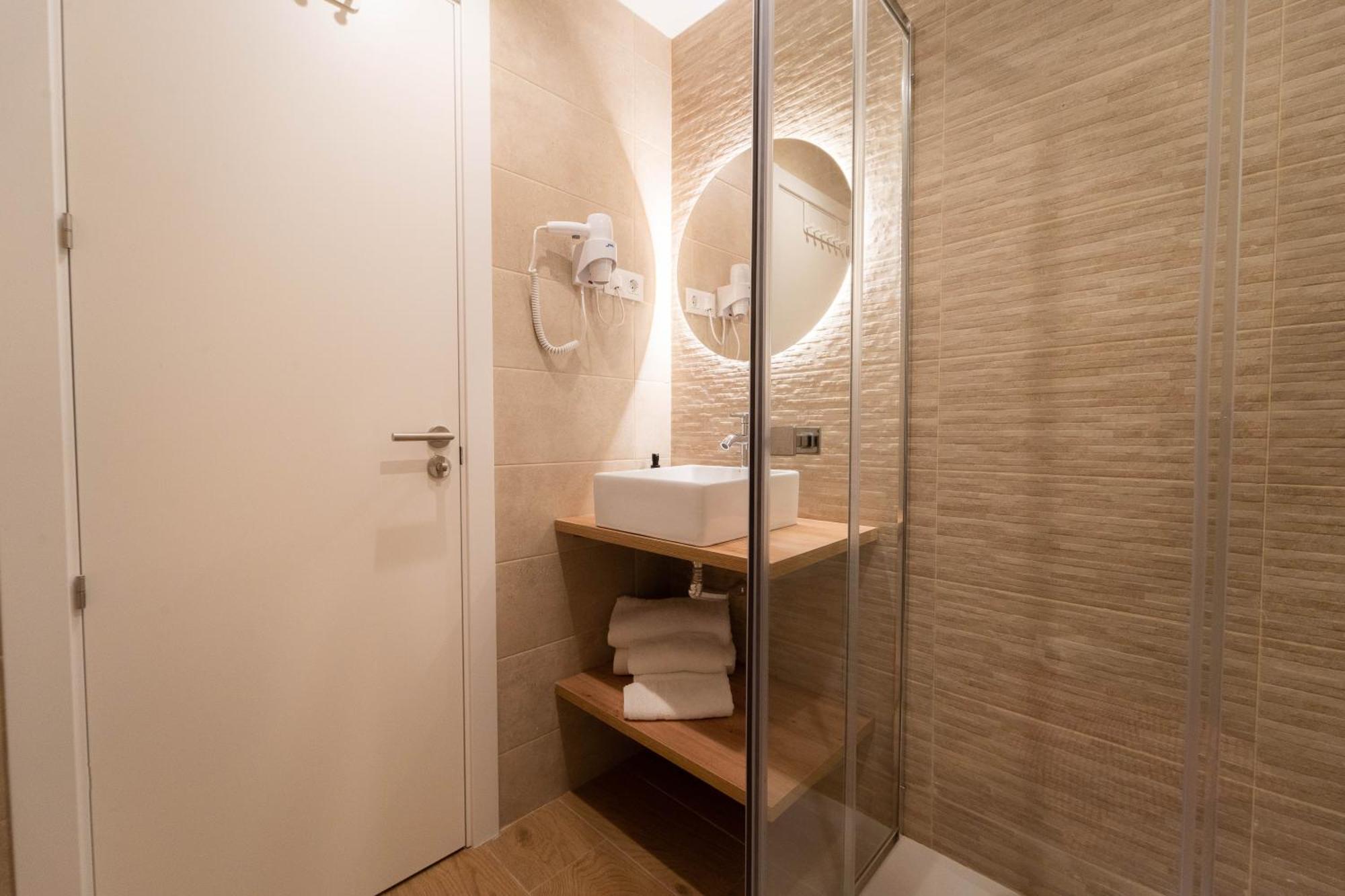 I'M Room Suites Nuevos Ministerios - Bernabeu 'Digital Access' マドリード 部屋 写真