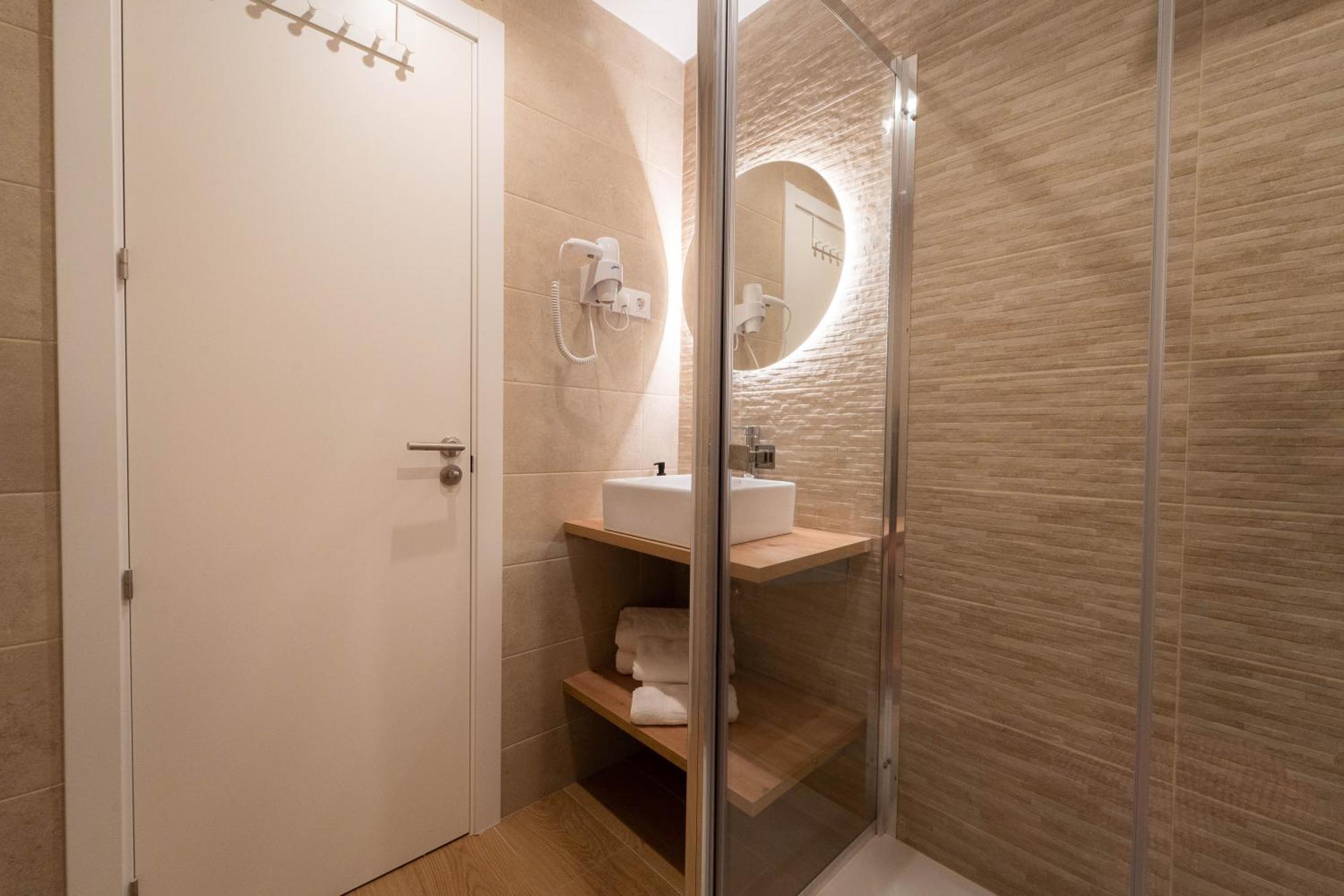 I'M Room Suites Nuevos Ministerios - Bernabeu 'Digital Access' マドリード 部屋 写真